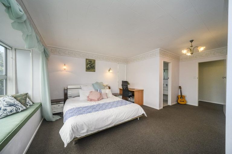 Photo of property in 4 Sharon Place, Awapuni, Palmerston North, 4412