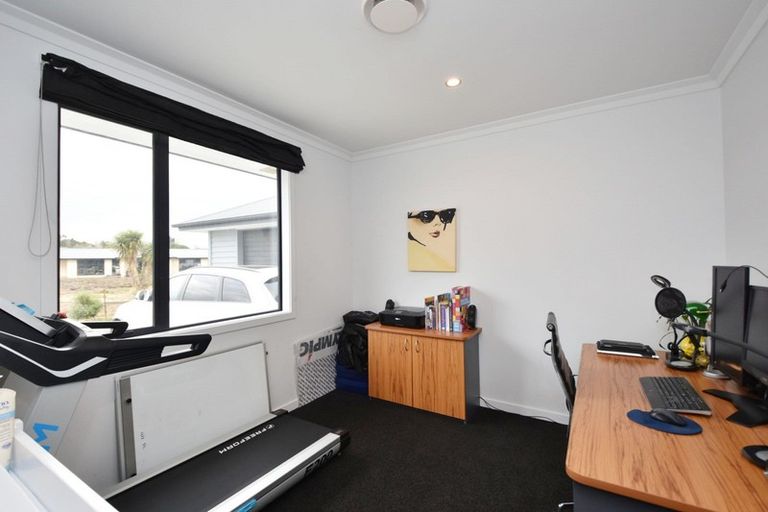 Photo of property in 6 Marama Avenue South, Otatara, Invercargill, 9879