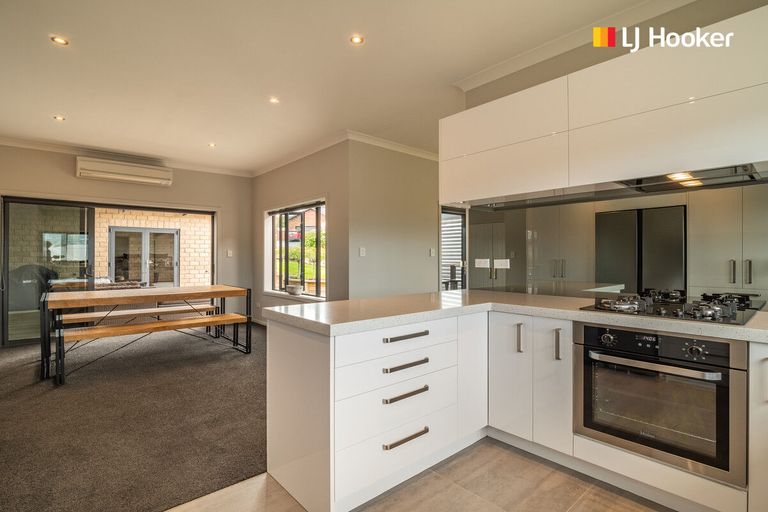 Photo of property in 7a Holyport Close, Fairfield, Dunedin, 9018