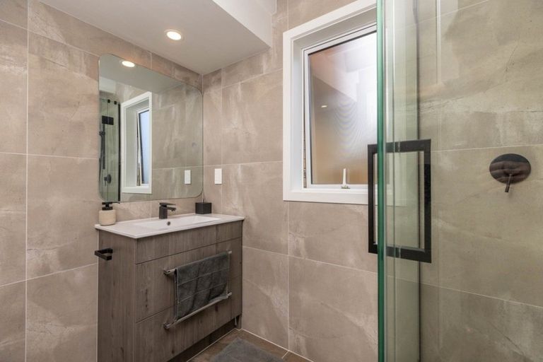 Photo of property in 132 Hinewa Road, Otumoetai, Tauranga, 3110