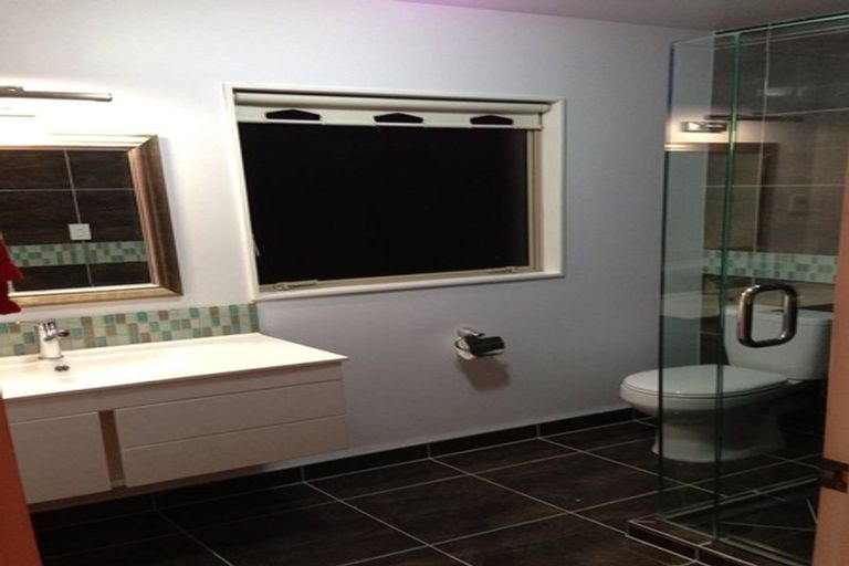 Photo of property in 2 Arran Road, Browns Bay, Auckland, 0630