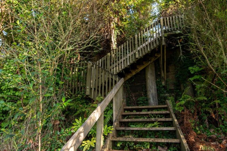 Photo of property in 143 Spencer Road, Lake Tarawera, Rotorua, 3076