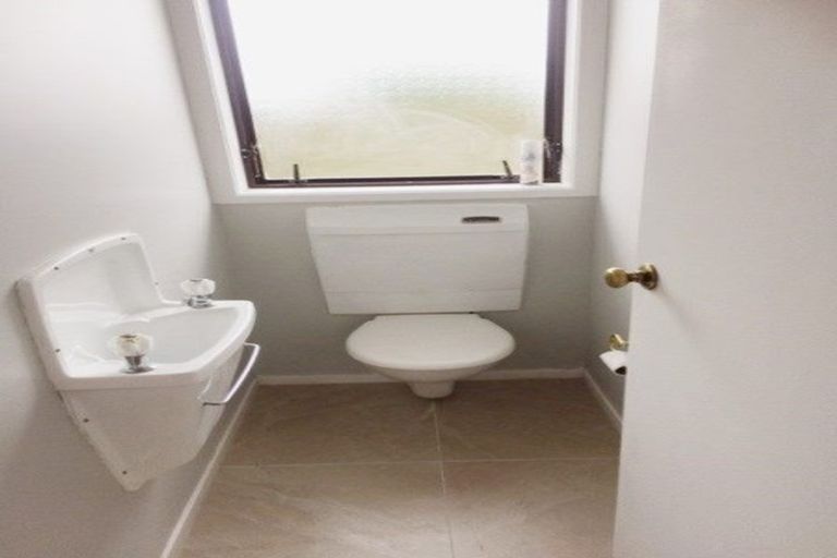 Photo of property in 31 Orangewood Drive, Northpark, Auckland, 2013