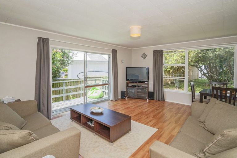 Photo of property in 102 The Grove, Onemana, Whangamata, 3691
