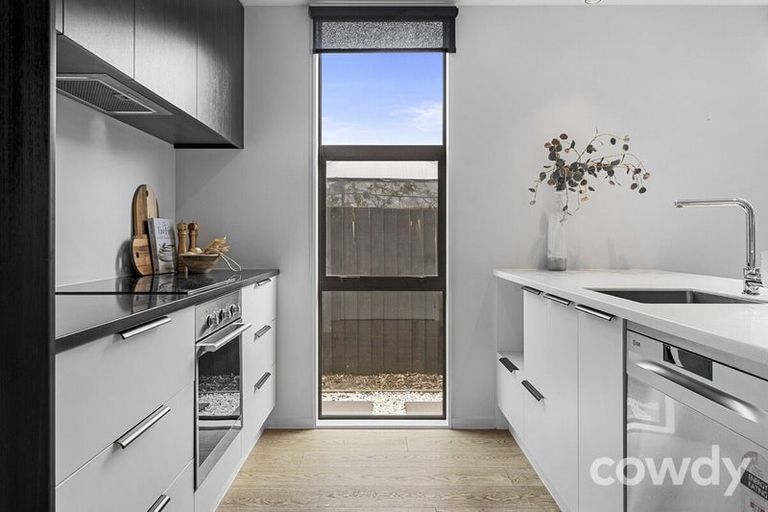 Photo of property in 18c Collins Street, Addington, Christchurch, 8024