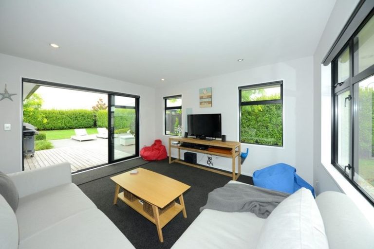 Photo of property in 1 Leonie Lane, West Melton, 7618