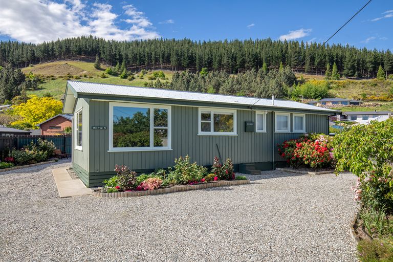 Photo of property in 72 Hazlett Street, Clyde, 9330