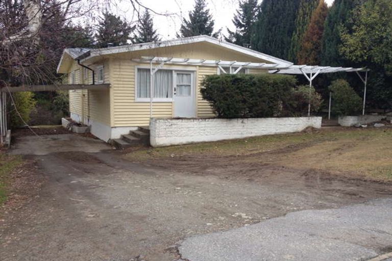 Photo of property in 100 Thompson Street, Queenstown, 9300