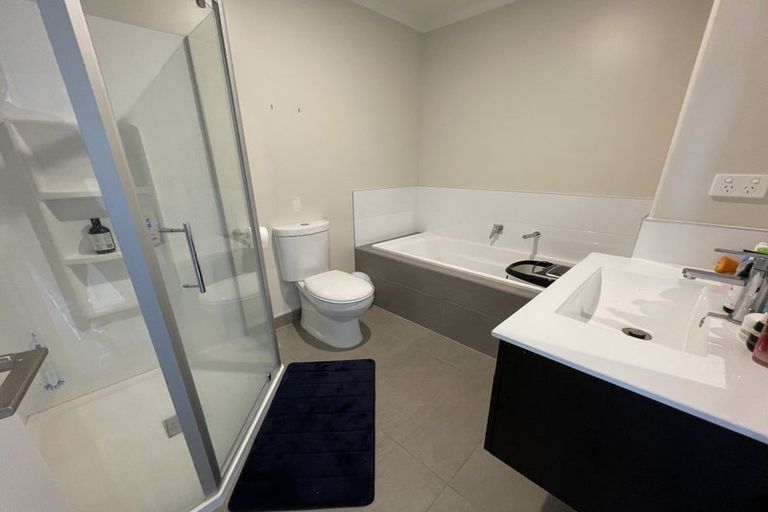 Photo of property in 16 Oioi Road, Hobsonville, Auckland, 0616