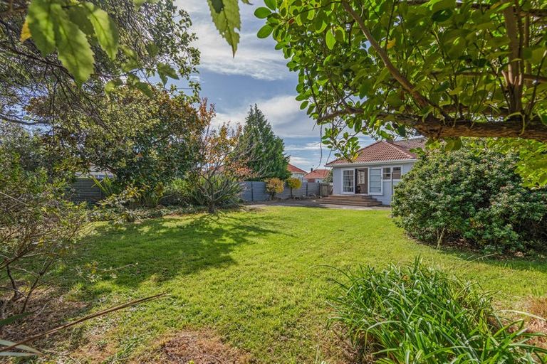 Photo of property in 32 Tweed Street, Roslyn, Palmerston North, 4414