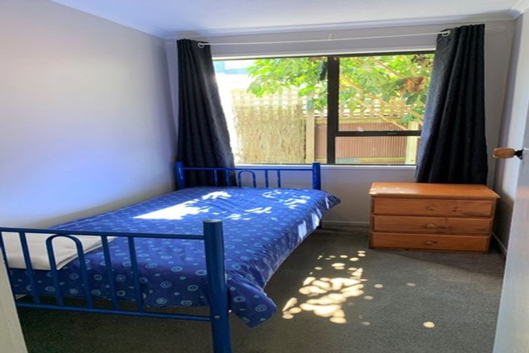 Photo of property in 405 Avonhead Road, Avonhead, Christchurch, 8042