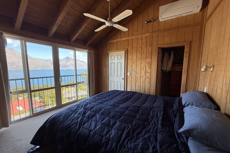 Photo of property in 11b Mckerrow Place, Sunshine Bay, Queenstown, 9300