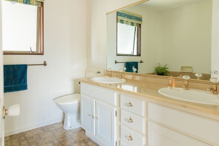 Photo of property in 27 Orowaiti Road, Westport, 7825