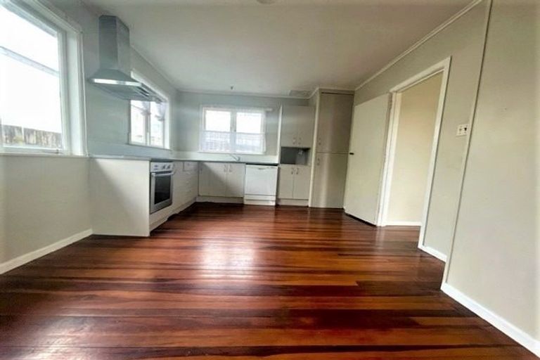 Photo of property in 21 Puriri Road, Manurewa, Auckland, 2102