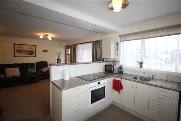 Photo of property in 2/38 Gordon Road, Mosgiel, 9024