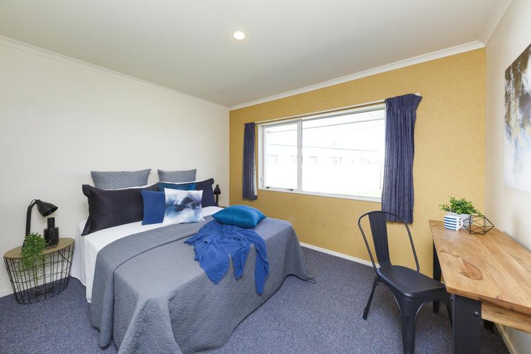 Photo of property in 23b Dorset Crescent, Hokowhitu, Palmerston North, 4410