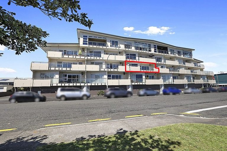 Photo of property in Quarterdeck, 10/4 Buller Street, New Plymouth, 4310
