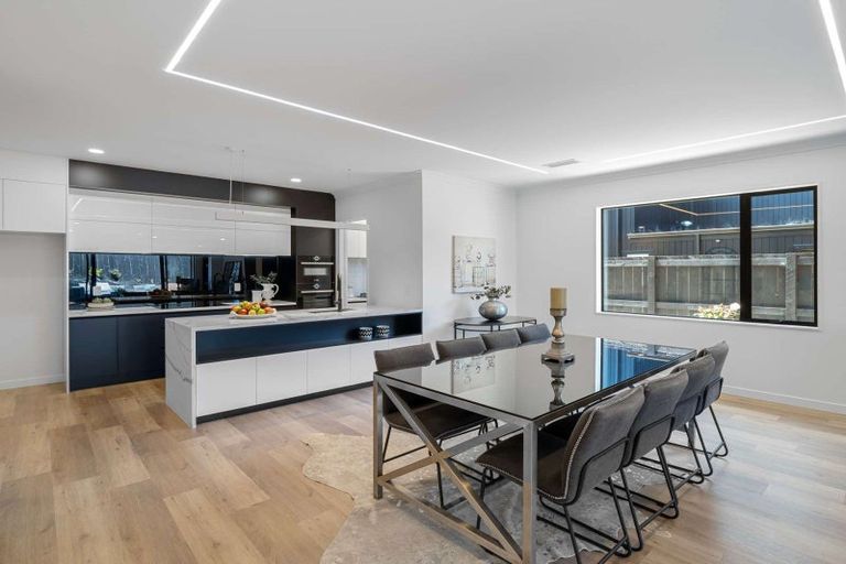 Photo of property in 10 Kotuitui Drive, Wainui, 0992