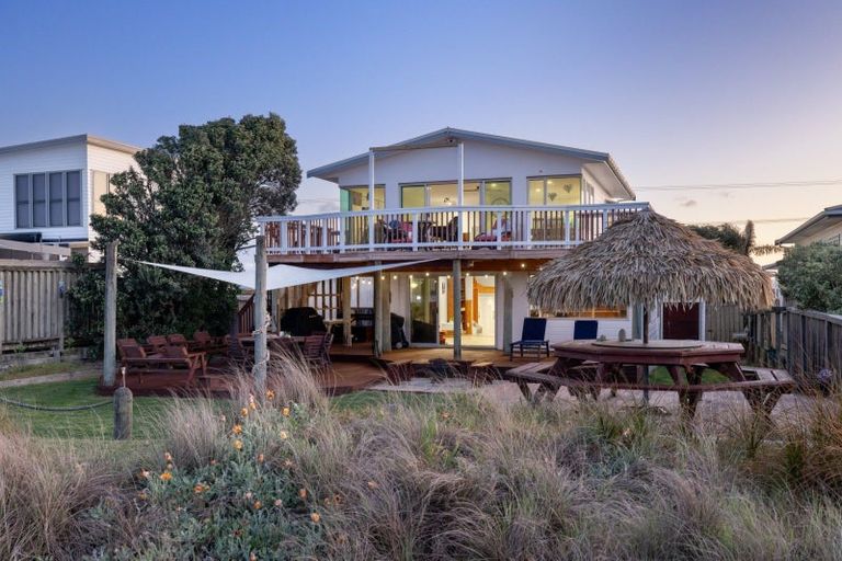 Photo of property in 65 Pukehina Parade, Pukehina, Te Puke, 3189