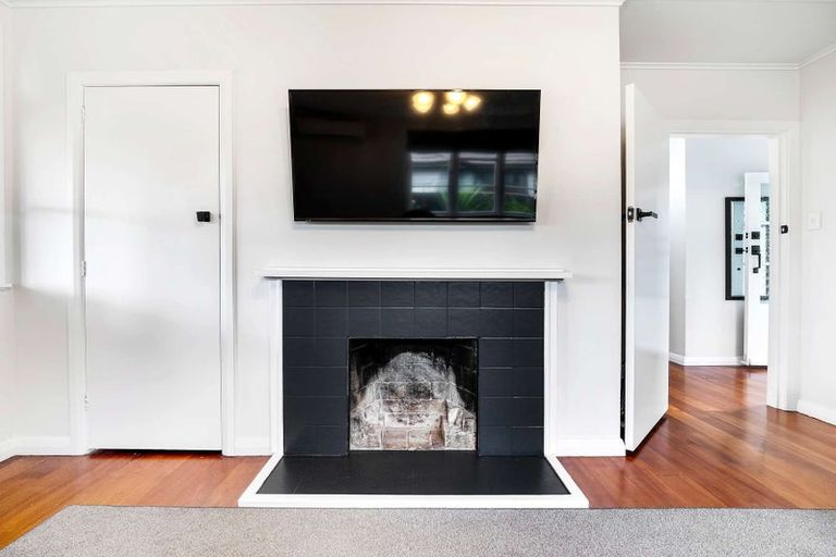 Photo of property in 125 Holland Road, Fairfield, Hamilton, 3214