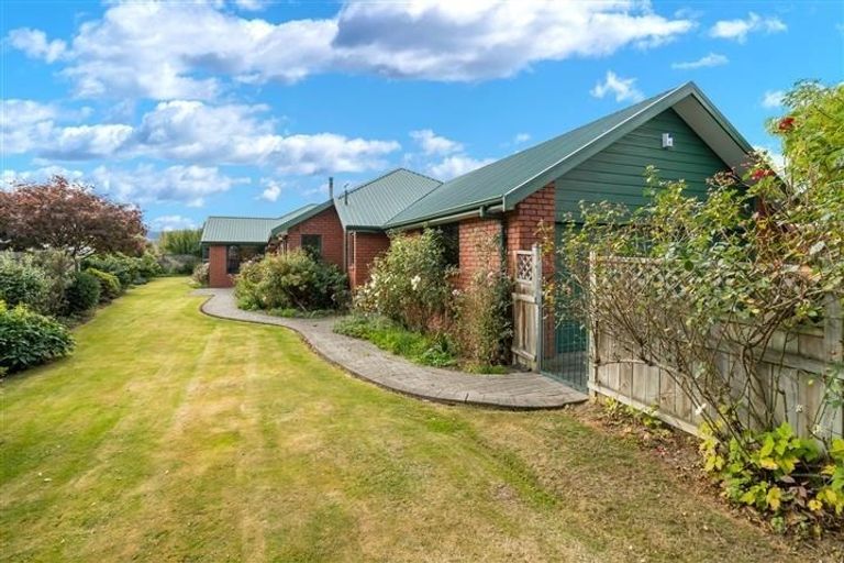 Photo of property in 30 Cherry Drive, Mosgiel, 9024