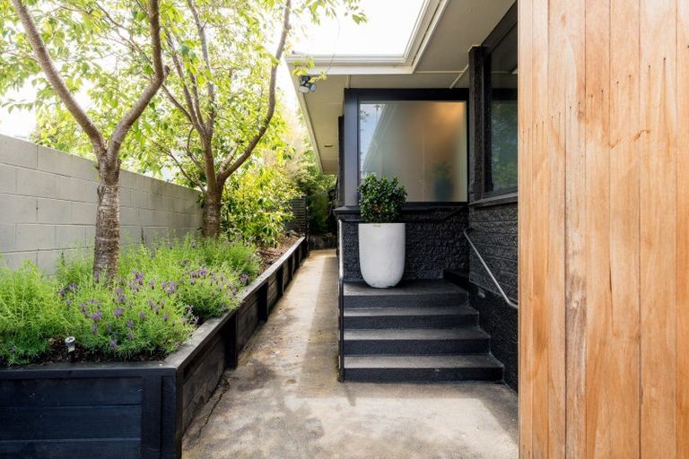 Photo of property in 19 Erin Street, Roslyn, Dunedin, 9010