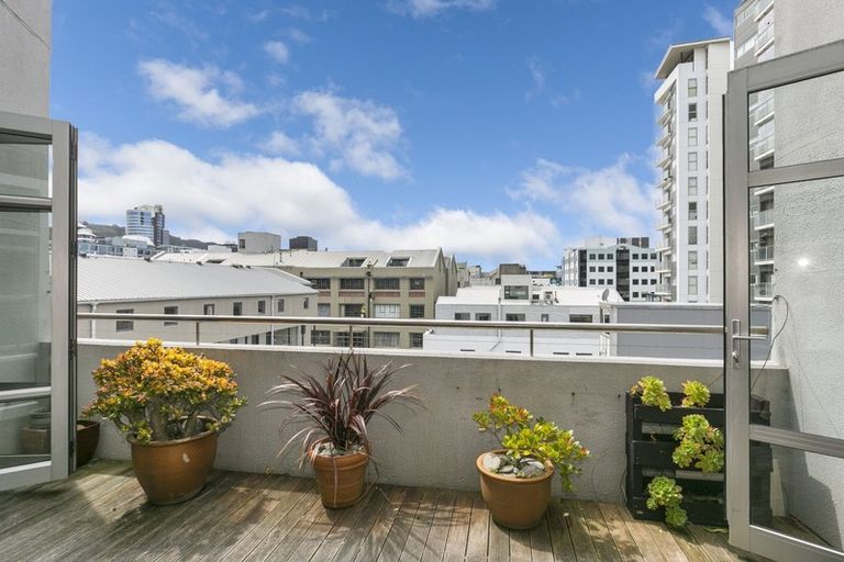 Photo of property in Atlas House, 12/22 Ghuznee Street, Te Aro, Wellington, 6011
