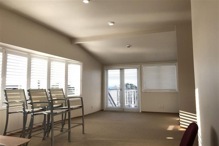 Photo of property in 5 Cameron Street, Takapuna, Auckland, 0622