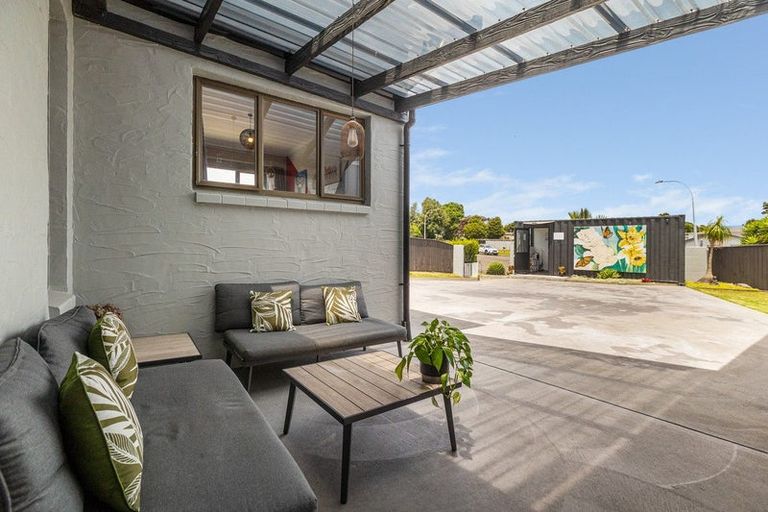 Photo of property in 22 Villa Place, Bell Block, New Plymouth, 4312