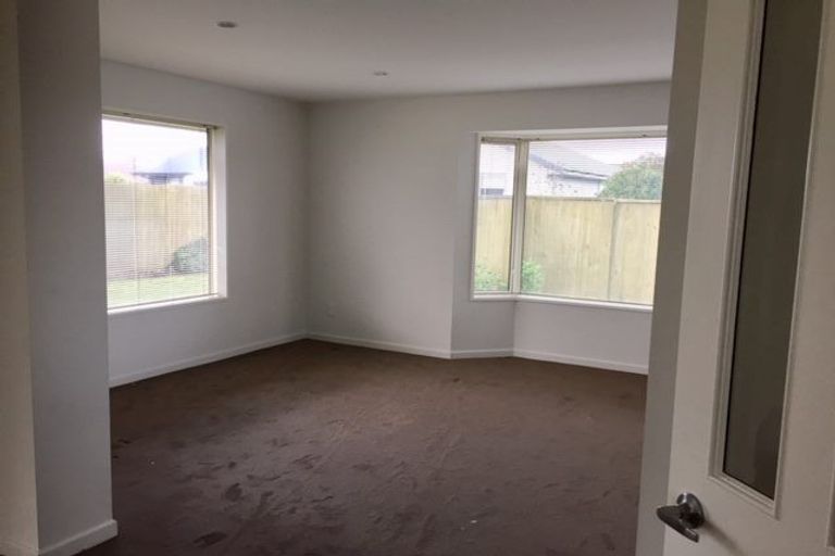 Photo of property in 11 Kingsbridge Drive, Burwood, Christchurch, 8083