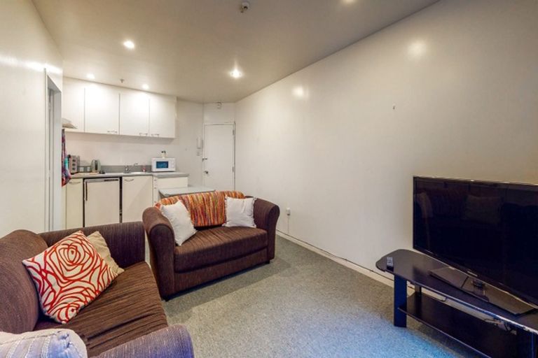 Photo of property in Capital Hill Apartments, 13/54 Hill Street, Thorndon, Wellington, 6011