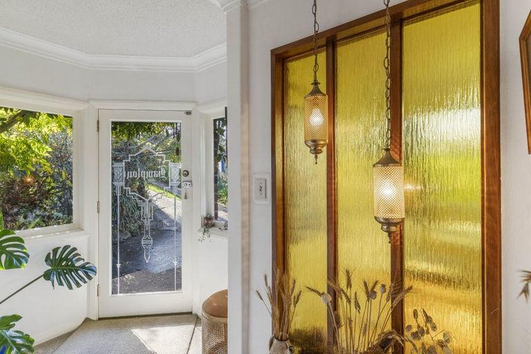 Photo of property in 39 Montgomery Avenue, Rothesay Bay, Auckland, 0630