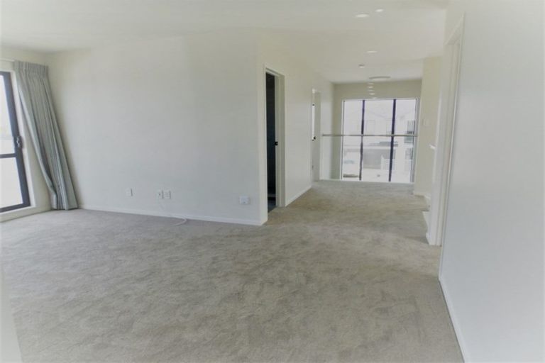 Photo of property in 13 Habitat Place, Hobsonville, Auckland, 0616