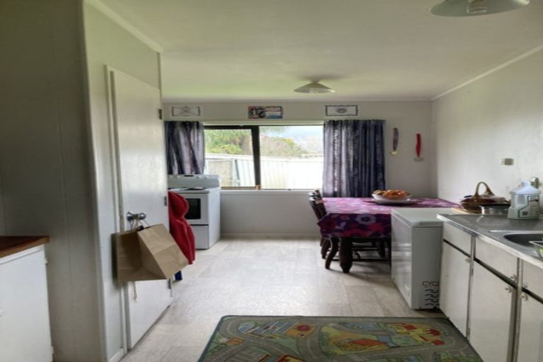 Photo of property in 33 Stafford Street, Waitara, 4320