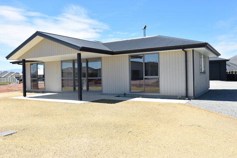 Photo of property in 5 Lakeland Avenue, Twizel, 7901