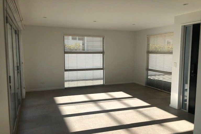 Photo of property in 73b Derby Street, St Albans, Christchurch, 8014