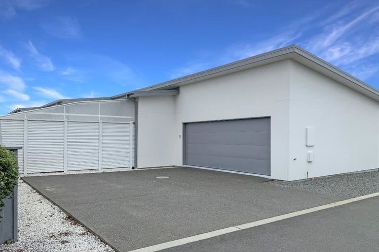 Photo of property in 10 Aroha Street, Pegasus, 7612