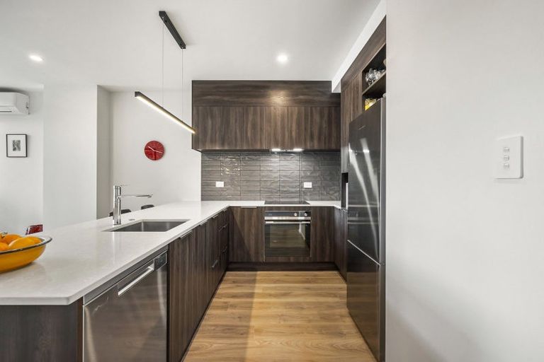 Photo of property in 8/28 Pennant Street, Long Bay, Auckland, 0630