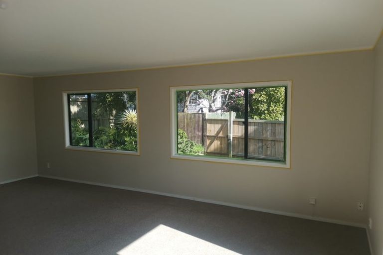 Photo of property in 6 Northall Road, New Lynn, Auckland, 0600