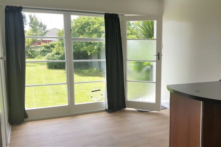 Photo of property in 10a Epsom Road, Sockburn, Christchurch, 8042