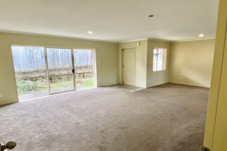 Photo of property in 46 Senator Drive, Manurewa, Auckland, 2105