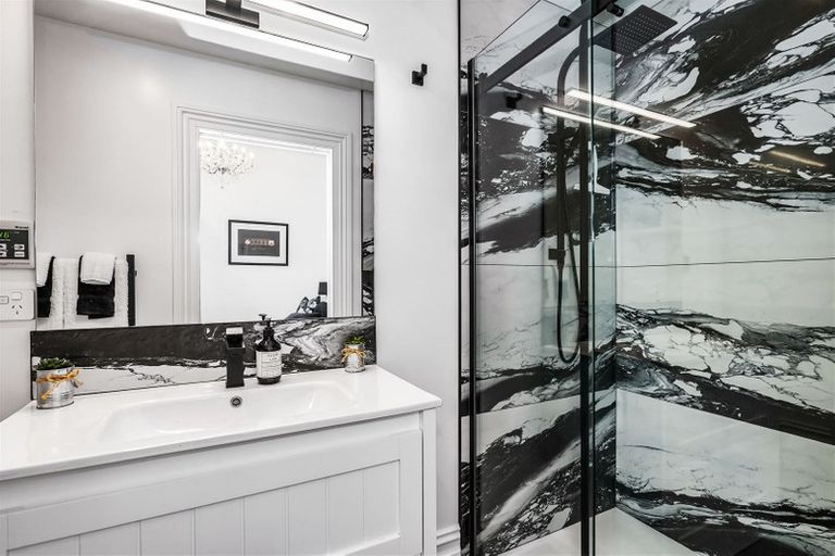 Photo of property in 12 Cross Street, Regent, Whangarei, 0112