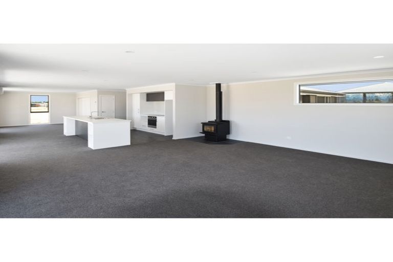 Photo of property in 5 Lakeland Avenue, Twizel, 7901