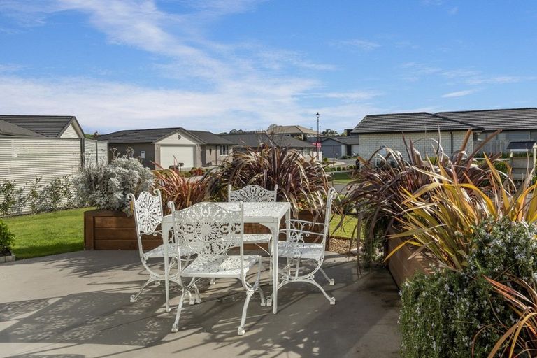 Photo of property in Waterview Estate, 86/4 Greystone Place, Omokoroa, 3114