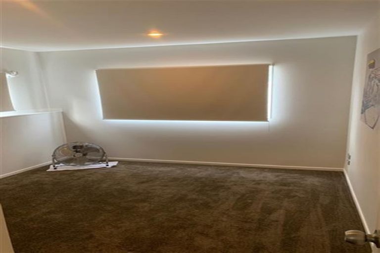 Photo of property in 65 Kirikiri Drive, Papakura, 2110