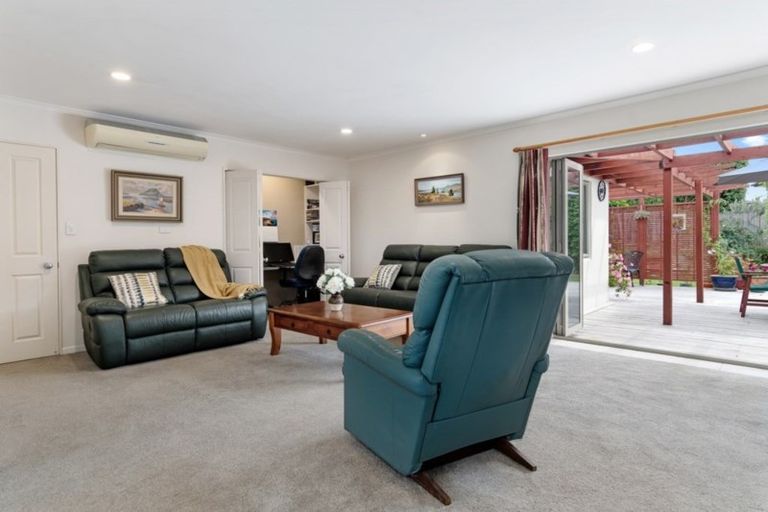 Photo of property in 11 Bodiam Place, Bethlehem, Tauranga, 3110