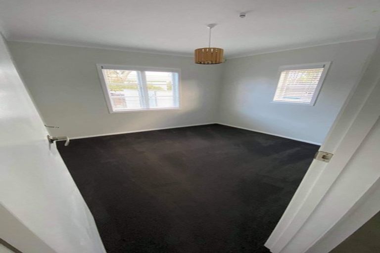 Photo of property in 224 Shakespeare Street, Leamington, Cambridge, 3432