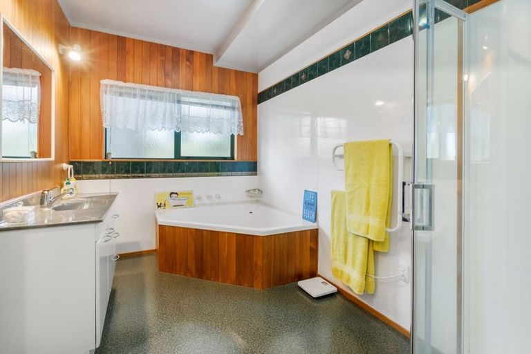 Photo of property in 238 Tauraroa Road, Maungakaramea, Whangarei, 0178