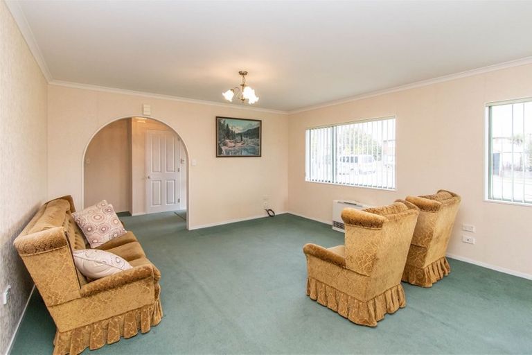 Photo of property in 23 Mahoe Street, Inglewood, 4330