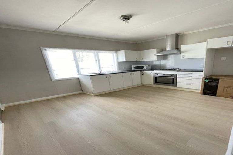 Photo of property in 86 Nikau Street, New Lynn, Auckland, 0600